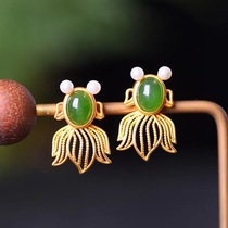 Brand new ancient method silver inlaid and field jade jade gold fish-shaped ear nail female type Japan-ROK round pearl green earrings