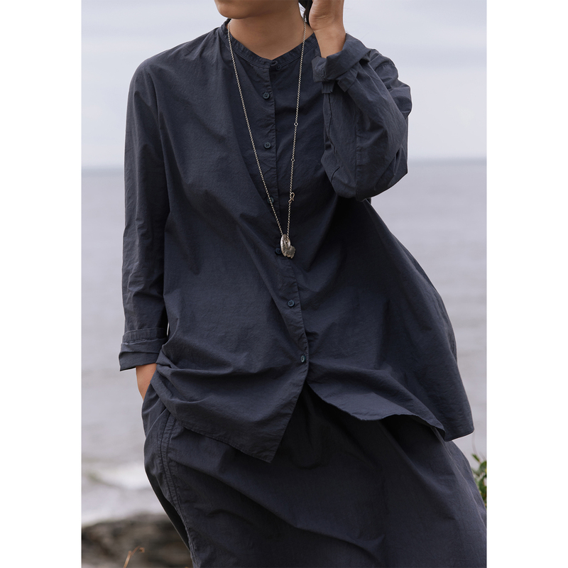 Japanese Imported Sun-Dried Cotton | Round-Neck Artistic Navy Blue Shirt [Back to Self]