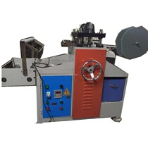 Sequin punching machine 3D sequin scattered chip punching machine continuous sheet punching machine bead advertising sequin bead punching