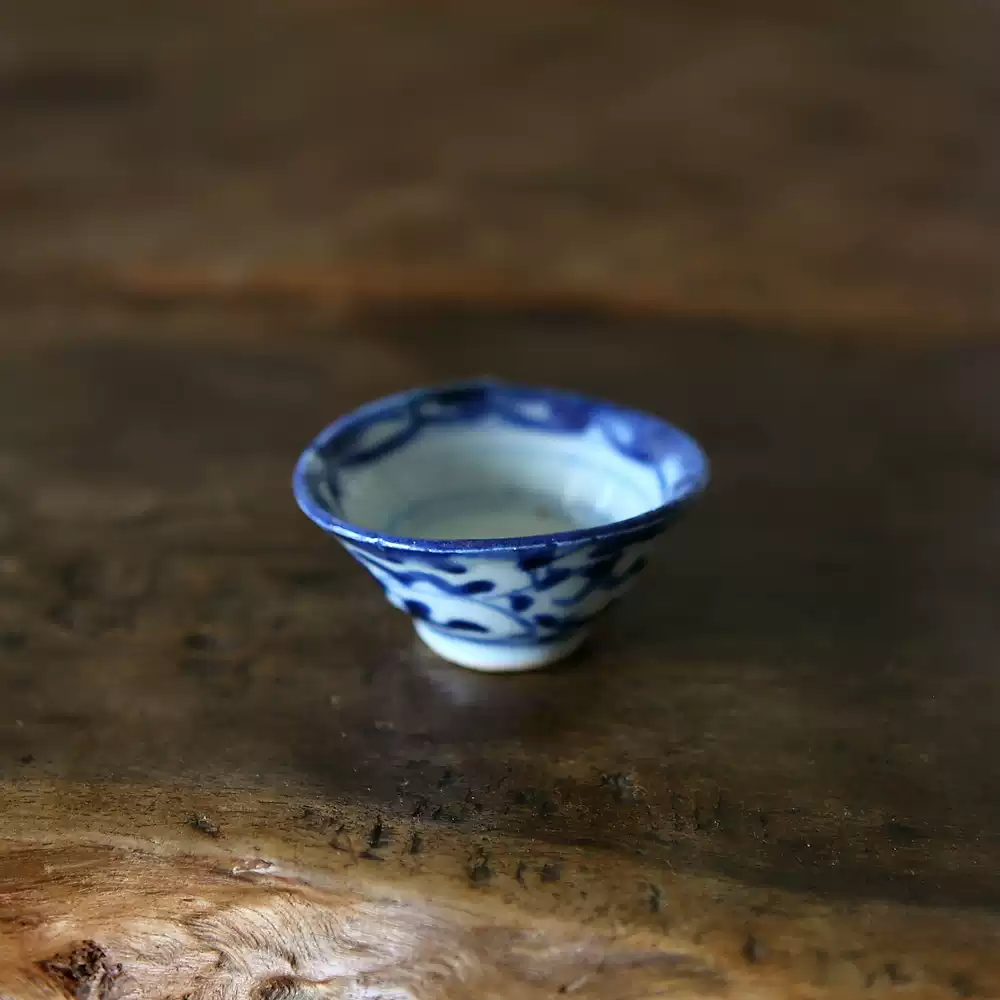 中国磁器 清代の光緒 に着色 秋操杯 全手描きシミュレーション 秋操杯ハス吸杯 中国磁器 清代の光緒 に着色 秋操杯 全手描きシミュレーション 秋操