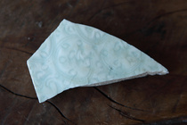 Ming Dynasty shadow green glaze engraved porcelain specimen specimens of blue and white porcelain specimens