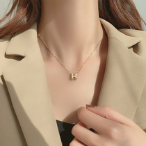 Korean h letter necklace female cold wind niche design simple 18k gold clavicle chain net red temperament pendant tide