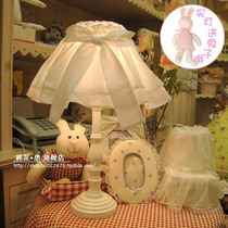  Pure white cake dress fabric table lamp bow decoration table lamp cloth Pastoral princess table lamp Export bedside lamp