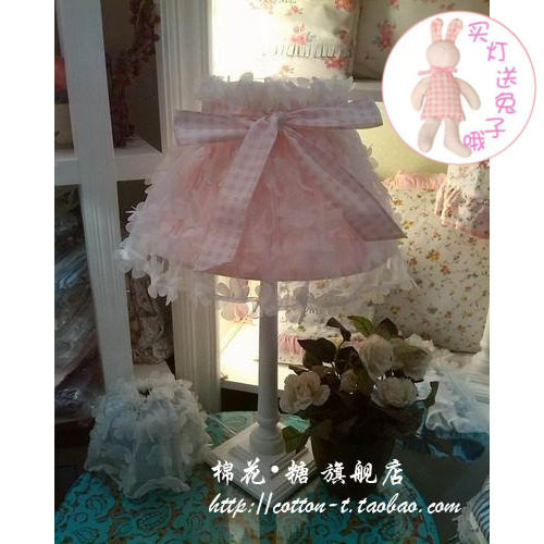 Wooden table lamp Korean table lamp bedside table lamp table lamp bedroom bedside creative wedding table lamp bedside lamp