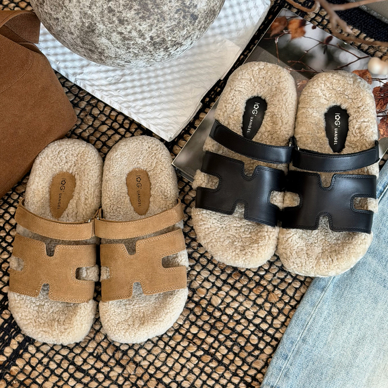 Retro First-Layer Cowhide and Lamb Wool Flip-Flops for Women 2026 New Furry Slippers Warm and Non-Slip Popular Slippers for Women Retro First-Layer Cowhide and Lamb Wool Flip-Flops for Women 2026 New Furry Slippers Warm and Non-Slip Popular Slippers for Women