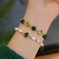 Green chalcedony four-leaf clover bracelet female lucky niche design pearl net red white 2022 new simple transport