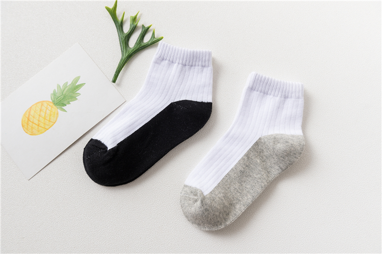Vớ trẻ em Trẻ em vớ trẻ em 10-12 tuổi cotton nam mùa xuân và mùa thu đông Trẻ em vớ trắng học sinh 3-5-7-9 vớ dày lông cừu thu đông cho bé