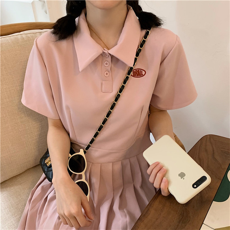VK旗艦店 韓系polo領刺繡百褶學院風短袖洋裝