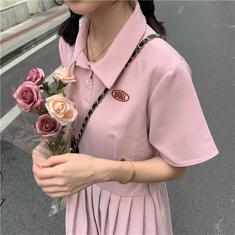 VK旗艦店 韓系polo領刺繡百褶學院風短袖洋裝