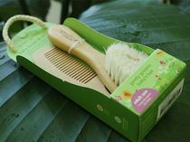 B77 micro-impair indentation American DAN treasure mother to enter natural YANG hair MU baby comb baby brush