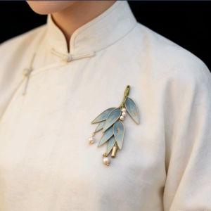 Intangible Cultural Heritage Handmade Velvet Flower Brooch as a Gift for Teachers, Chinese Style Souvenir, Teacher's Day