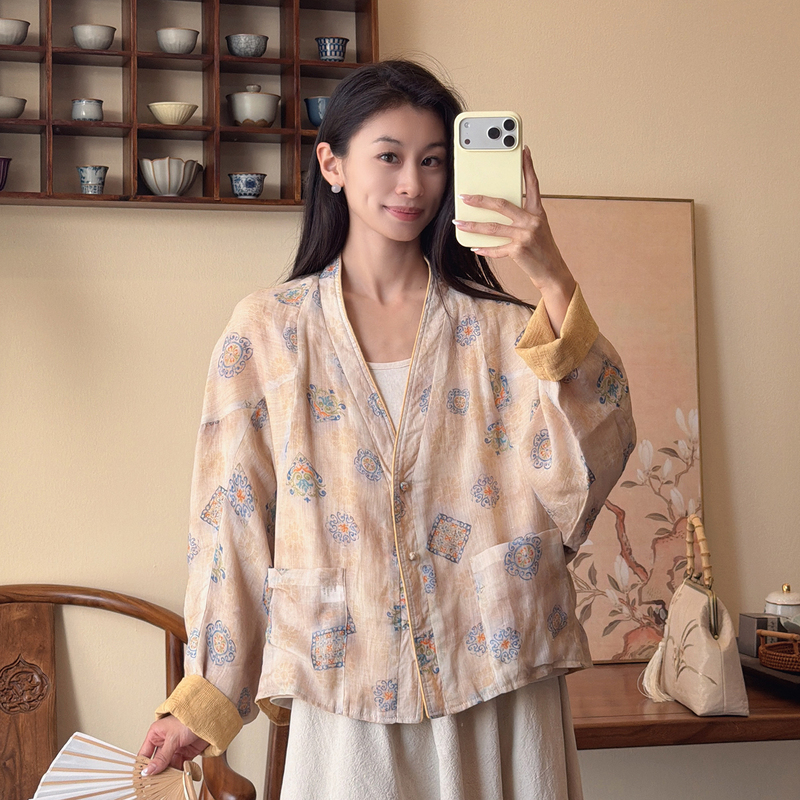 【Early Summer】 Reversible! Spring/Summer Thin Han-Style V-Neck Printed Batwing Sleeve Cardigan Jacket 52806 【Early Summer】 Reversible! Spring/Summer Thin Han-Style V-Neck Printed Batwing Sleeve Cardigan Jacket 52806