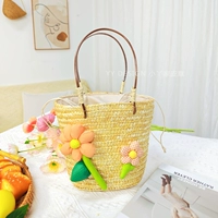 Оранжевая корзина, в цветочек, на шнурках