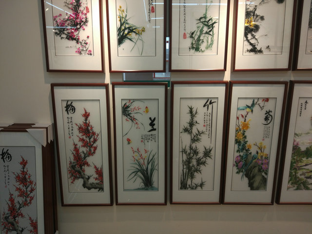 Suzhou Embroidery Machine Embroidery Imitation Handmade Plum Orchid Bamboo Chrysanthemum Spring Summer Autumn Winter Suzhou Embroidery Four Screen Living Room Decorative Painting Peony