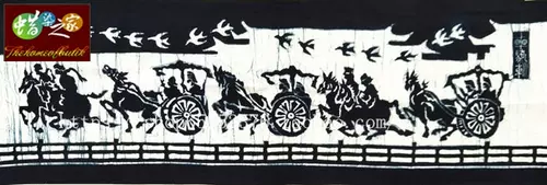 Восковая краска картина Гуйчжоу Миао Человек Ручной Ручной Ручной Красик Этнический характерный характерный восковой краситель декоративный настенный прицепа Лошади 120*40см