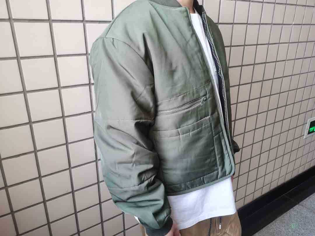 Yeezy season 3 куртка бомбардировка бомбардировщика машина грамм 其它（服饰） 