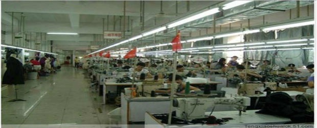 Mùa xuân và mùa thu quần da nam trung niên không thấm nước eo cao rộng kích thước lớn cộng với quần da PU béo quần da