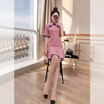 Little Subchina Wind Down in 2022 New Summer Womens dress Red grid Improved young girls young Flagship Robe