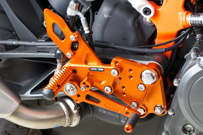 MOTRON applies KTM Duke DUKE390 RC modified body anti-fall glue elevated pedaling regulator