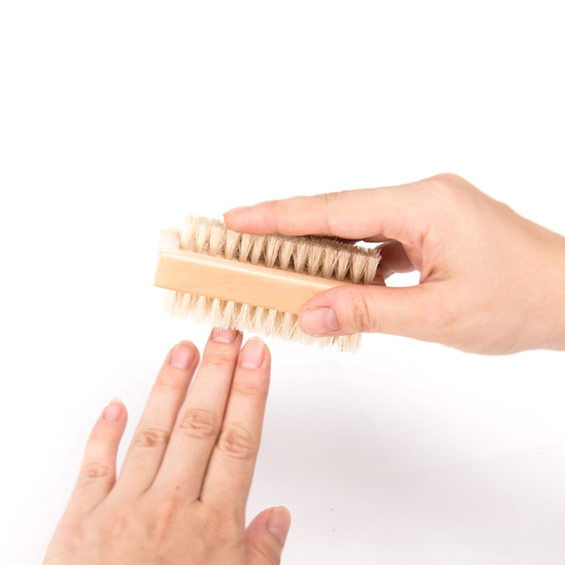 Wooden pig mane hair double face wash with hand wash brushed essential oil massage brushed nail brushed walnut brush pan jade brush medical hand wash