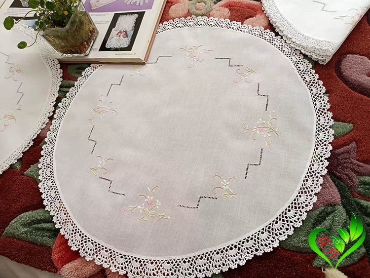 Handmade embroidered cotton yarn pure cotton fine line crochet stitch lace round table tray cushion tea table cushion decorative cover towels