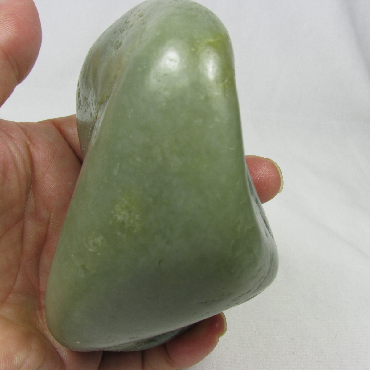 和田玉原石531.3克青玉籽料：💎大自然的瑰宝，收藏投资两相宜