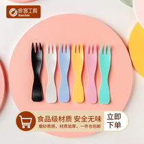 Diners tool disposable cake thickened plastic fruit ins Nordic dessert fork color wave New Product