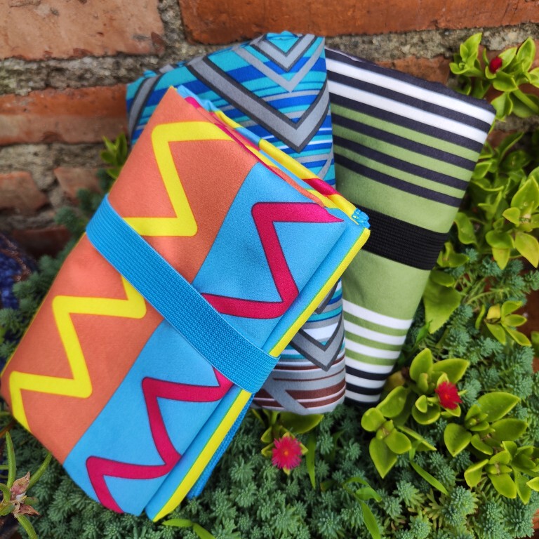 Foreign Trade Beach Towel, Striped Quick-Drying Bath Towel, Non-Sand-Sticking, for Men, Women, and Children, Suitable for Home, Camping, Travel, Swimming, and Water Activities