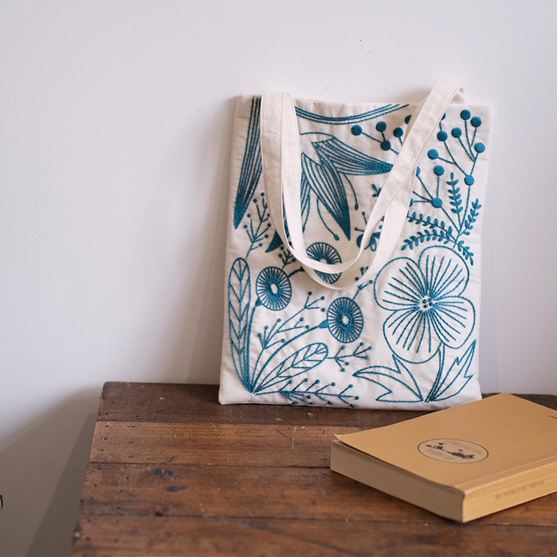 Handmade Diy Flowers Embroidered Bag of materials homemade ladies uni-shoulder axillary underpack ipad containing bag for bestie 