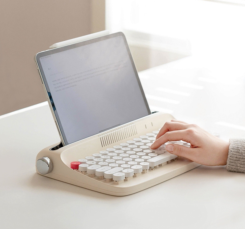 Korean Actto Bluetooth Keyboard Retro-Style Typewriter Tablet Computer Mobile Phone External Wireless Keyboard Same Model as on Xiaohongshu Korean Actto Bluetooth Keyboard Retro-Style Typewriter Tablet Computer Mobile Phone External Wireless Keyboard Same Model as on Xiaohongshu