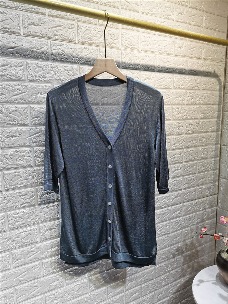 2566 Women's Light Grey Short Sleeve Light Silk Thin Knit Sweater