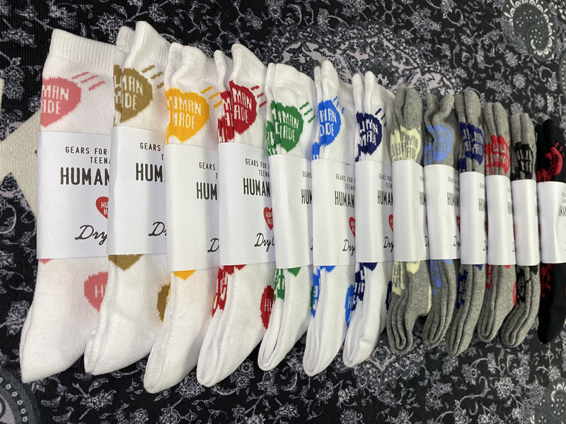 HUMAN color peach heart socks men and women the same style cotton socks