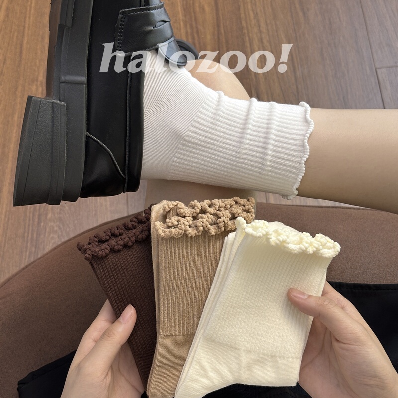 White Ruffled Edge Socks for Women, Mid-Calf Length, Pure Cotton, Paired with Small Leather Shoes, Black Loafers, Mary Jane Slouch Socks White Ruffled Edge Socks for Women, Mid-Calf Length, Pure Cotton, Paired with Small Leather Shoes, Black Loafers, Mary Jane Slouch Socks