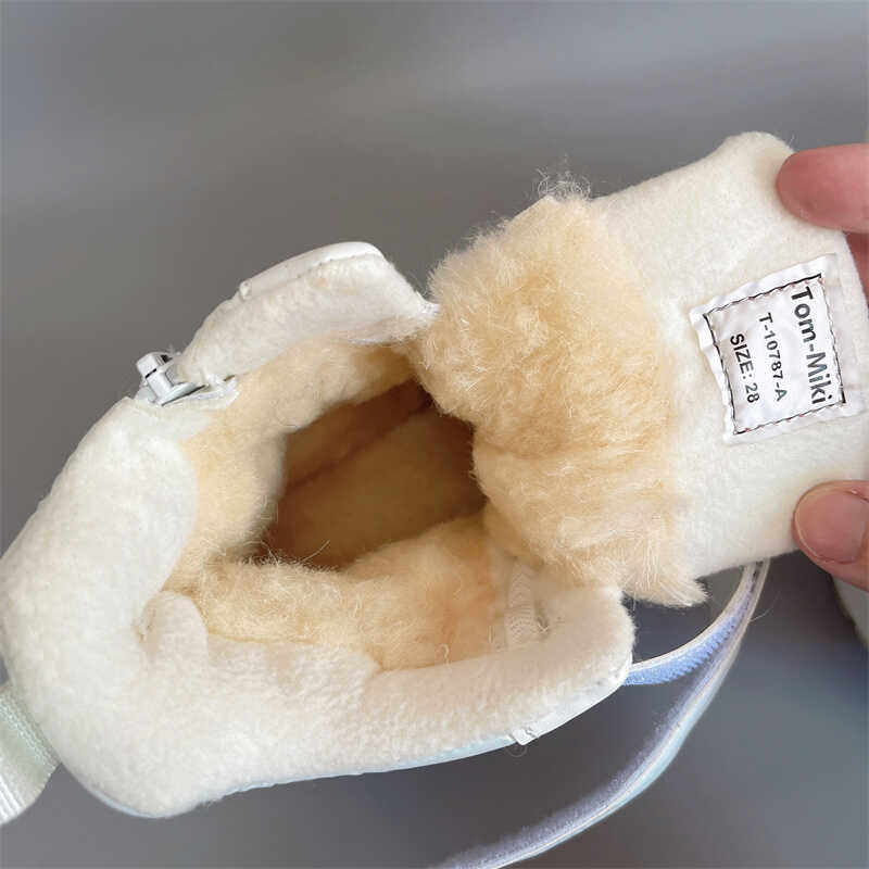 угги 01外贸出口俄罗斯女童雪地靴冬季棉靴羊毛防滑全防水毛靴短靴儿童 WUTABABY