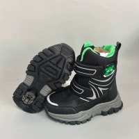 Зеленый и черный