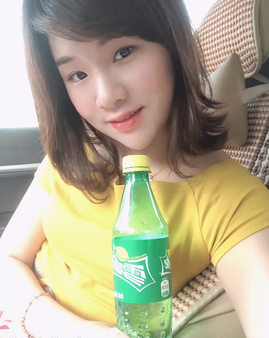 鑫荣外贸尾货鞋城