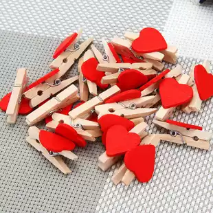 Cork board with love small clip cute little red heart Book clip snack clip 1 yuan 6 not only for sale