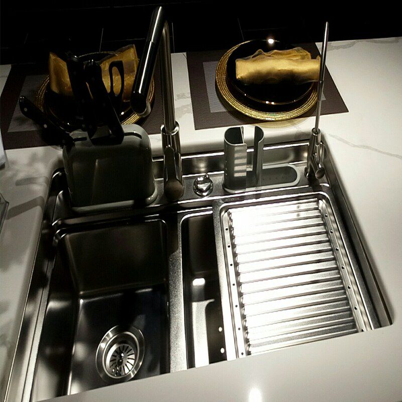 The Chimei sink tap (a set)