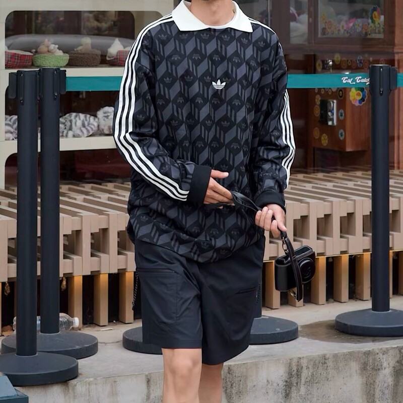 Adidas Trefoil Classic Three-Stripe Retro Fashion Pullover Sweatshirt Polo Jacket Jd5196 Adidas Trefoil Classic Three-Stripe Retro Fashion Pullover Sweatshirt Polo Jacket Jd5196