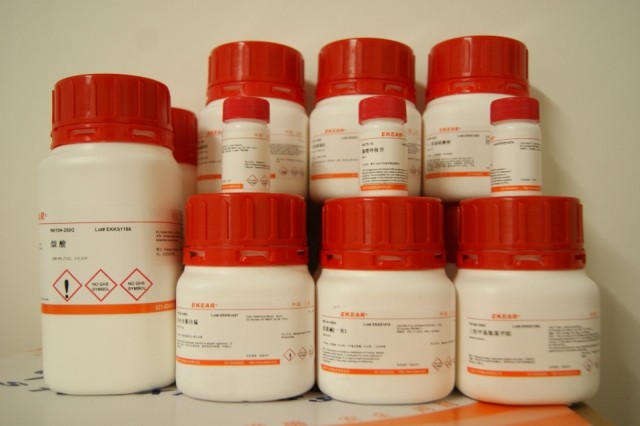 马尿酸/495-69-2/Hippuric Acid  25克 伊卡试剂  N-苯甲酰甘氨酸