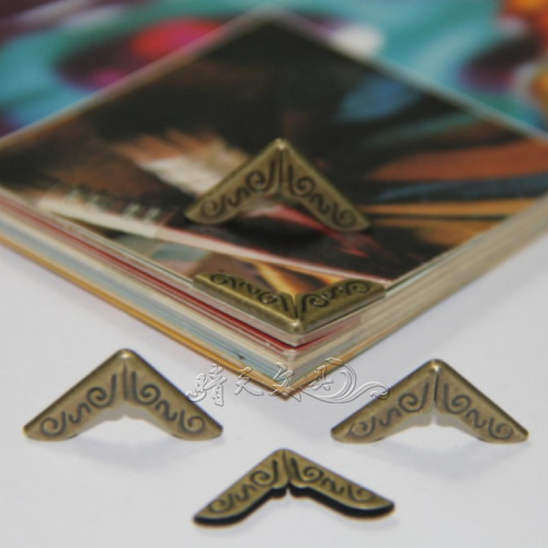 DIY Phase Book Protection Corner Hardware Wrap Corner Cardboard Press Angle Metal Corner Metal Ranger Pattern Small Number Ancient Bronze Color Suitable 1mm