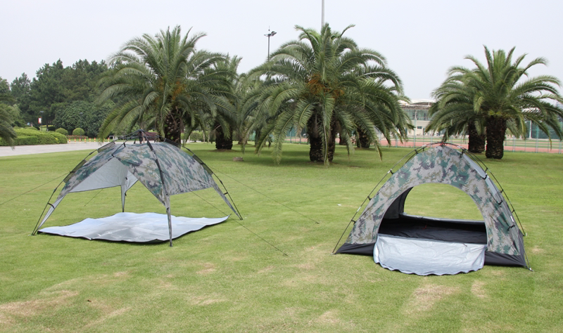 Camouflage 3-4 double-layer outdoor camping outdoor explosion-proof rain coated silver thickened automatic 2-person cold-proof indoor tent