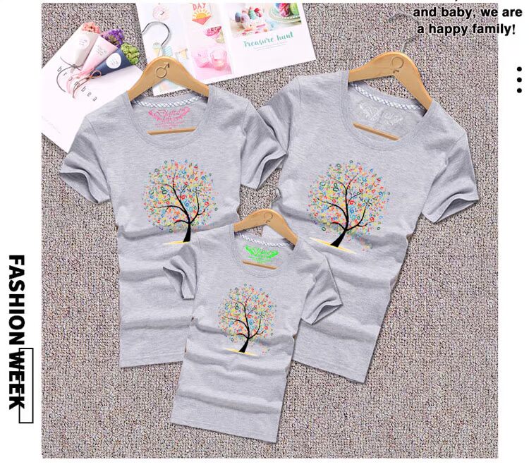 Cha mẹ mặc con mùa hè 2019 gia đình ba mùa hè gia đình kỹ thuật số cây trắng cotton ngắn tay áo thun mẹ quần áo trẻ con