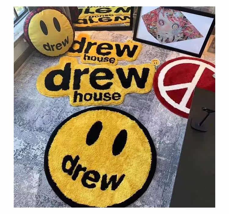 ковер 潮物woo drew house  logo rug 贾斯丁比伯快闪限定居家字母地毯