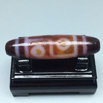 Tibetan high oil coated six-eye horseshoe pattern ice flower old Dzi beads size 49 8x13 0mm material old object