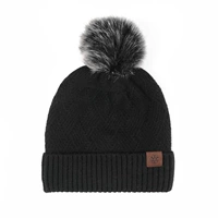 Черная цветная бейсболка