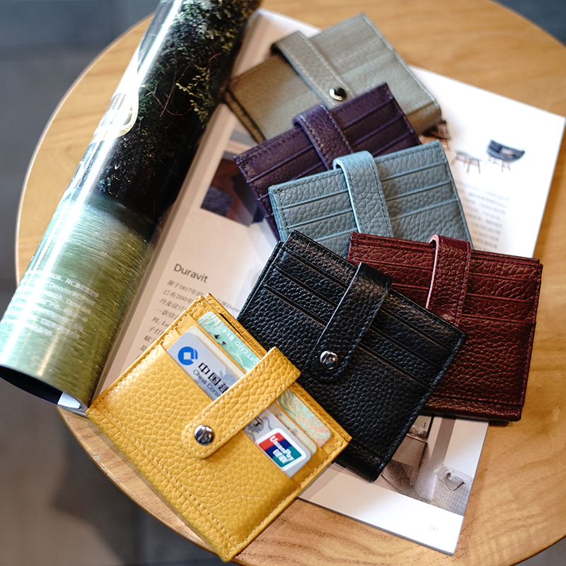 Hand-made by my husband, the first layer of cowhide is simple and large-capacity multi-card bank credit card storage bag short clip