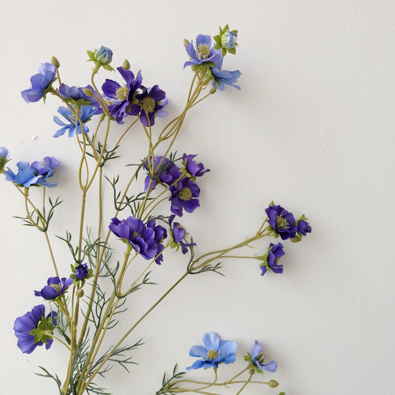 Simulation Persian chrysanthemum purple blue grid mulberry flower Blue purple simulation flower quality photography props Long branch long head