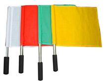 Проводятся соревнования по обучению флагов и трасс а также проводятся соревнования по обучению на местах с использованием красного и желтого флагов для предупреждения флагов с многоцветными руками.