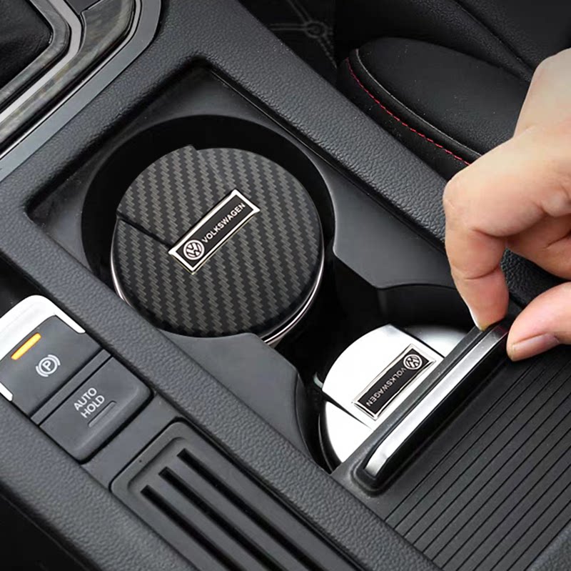 Suitable for Volkswagen Golf 7 R-Line modification special Magotan B8CC car ashtray multi-functional night light